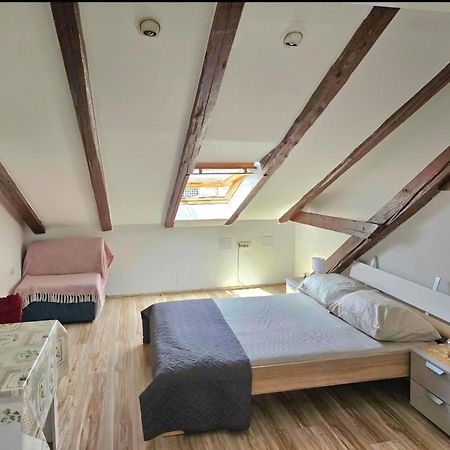 Rooms In สปลิท ภายนอก รูปภาพ