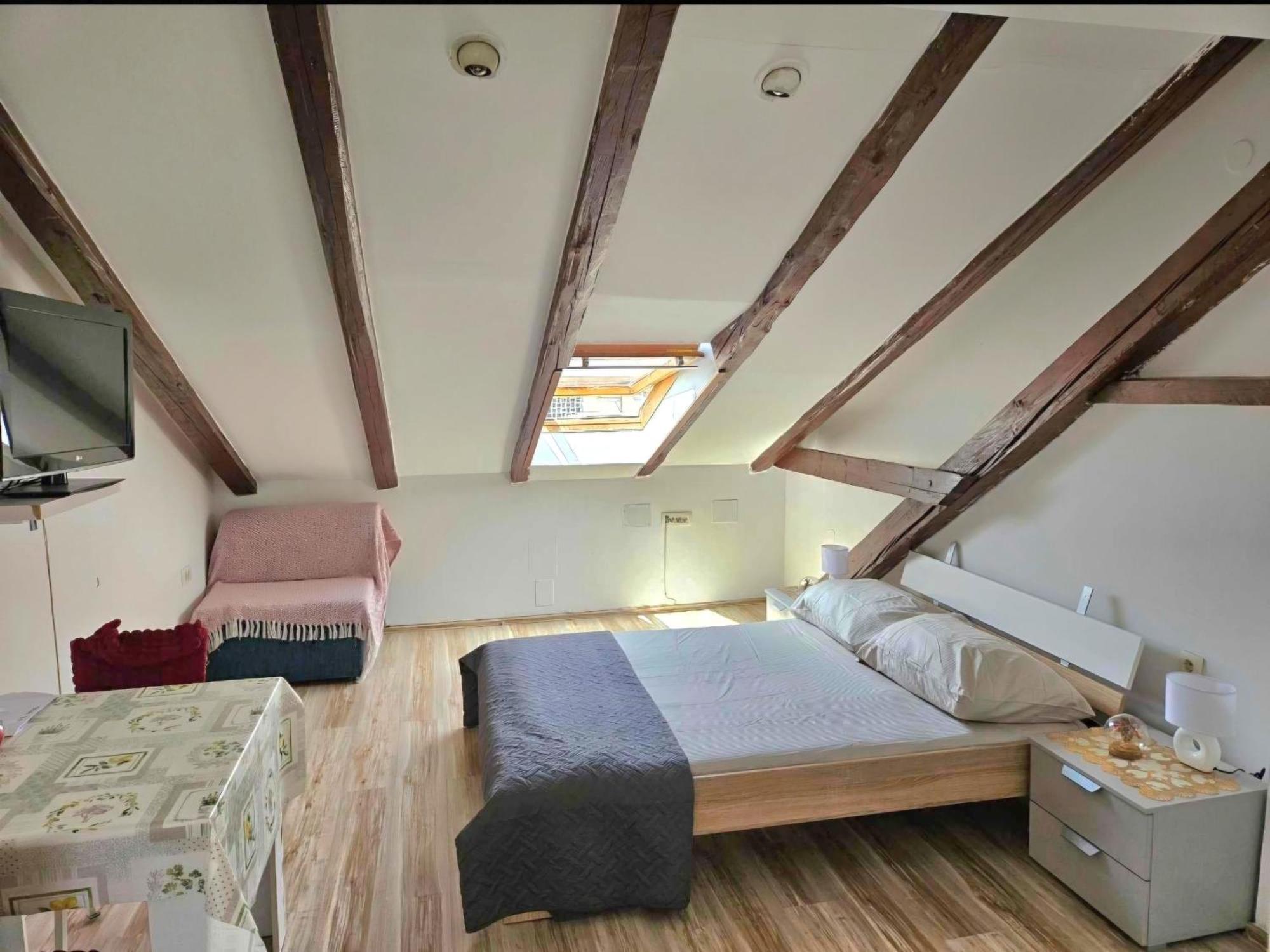Rooms In สปลิท ภายนอก รูปภาพ